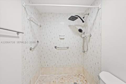 447 NE 195 th St 414, Miami FL - photo 8 of 18