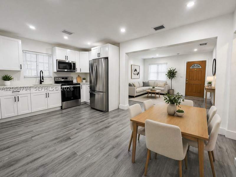 3 bedroom SingleFamilyResidence at 736 NW 41st St, Inverness Sub, Miami — photo 3