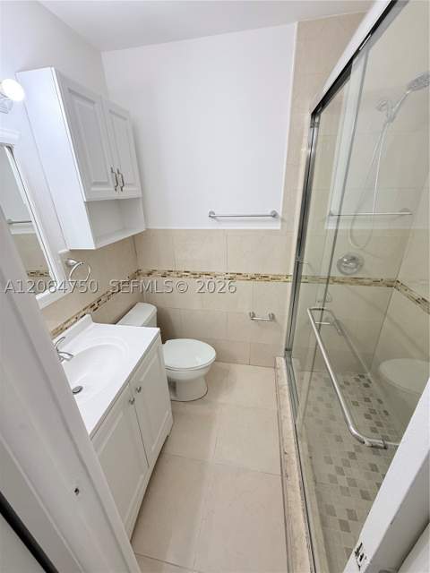 2854 W 75th Ter, Hialeah FL - photo 8 of 15