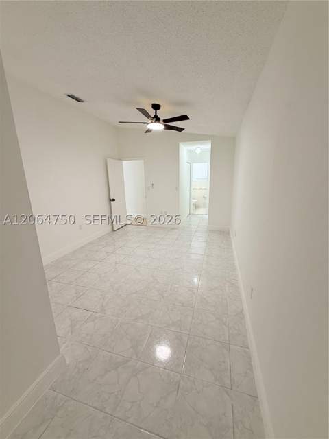 2854 W 75th Ter, Hialeah FL - photo 9 of 15