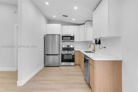 2523 W 65th St, Hialeah FL - photo 11 of 44