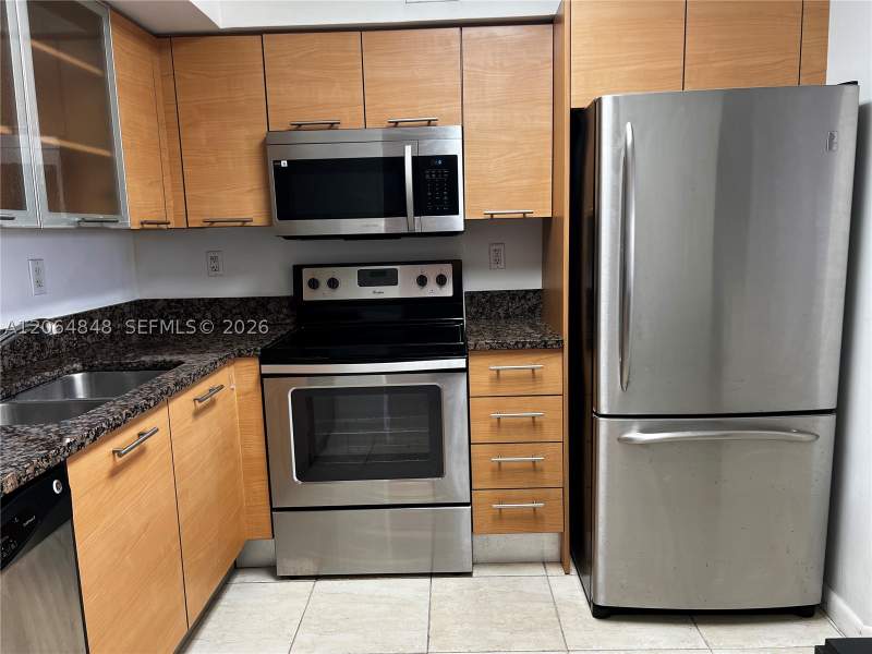 2 bedroom Condominium at 3300 NE 191st St Lp10, Parc Central Aventura Sou, Aventura — photo 2