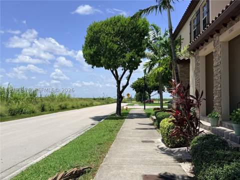 17157 SW 96th St, Miami FL - photo 11 of 16