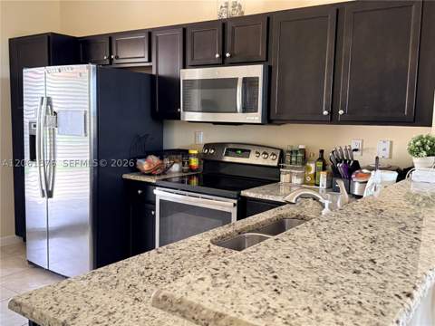 17157 SW 96th St, Miami FL - photo 6 of 16