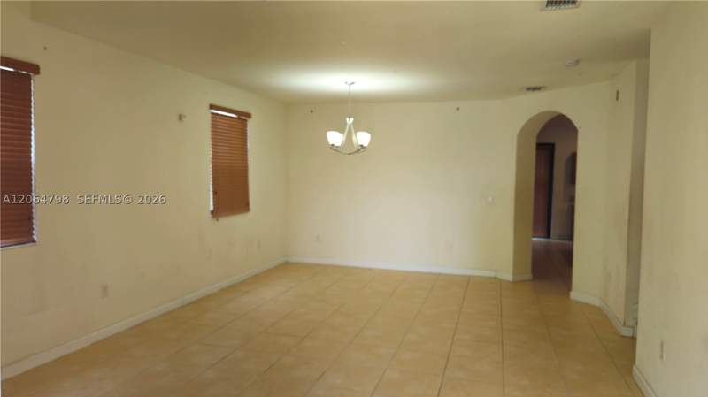 5 bedroom SingleFamilyResidence at 3477 SE 3rd St, Baywinds Of Dominica And, Homestead — photo 5