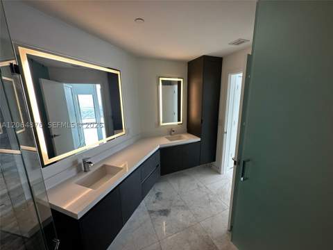 851 NE 1st Ave 4006, Miami FL - photo 11 of 40