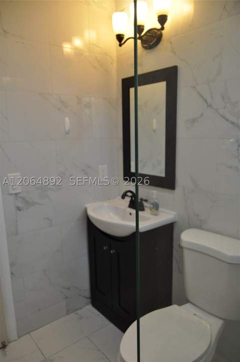 4035 E 2nd Ave, Hialeah FL - photo 13 of 30