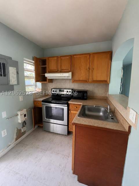 15485 Harrison Dr, Homestead FL - photo 9 of 15