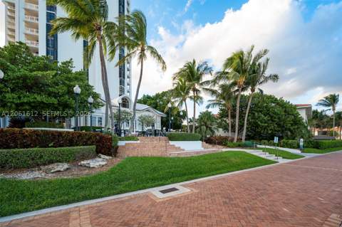 2000 Towerside Ter 1510, Miami FL - photo 21 of 72