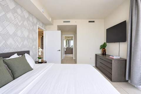 5350 NW 84th Avenue 1413, Doral FL - photo 24 of 47