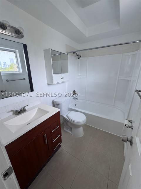 2530 SW 3rd Ave 306, Miami FL - photo 8 of 17