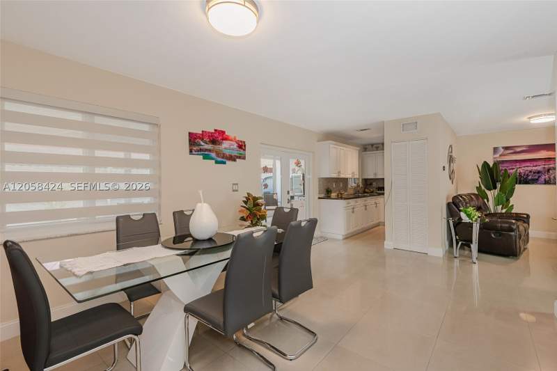 3 bedroom SingleFamilyResidence at 11559 SW 7th St, University Courts Sub, Sweetwater — photo 5