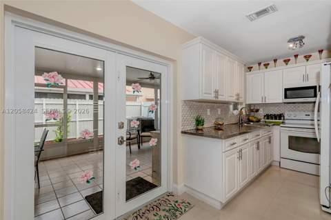 11559 SW 7th St, Sweetwater FL - photo 7 of 28