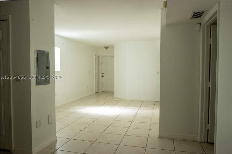 3 bedroom Condominium at 1240 SE 31st Ct 106-32, Venetia Gardens South Con, Homestead — photo 2