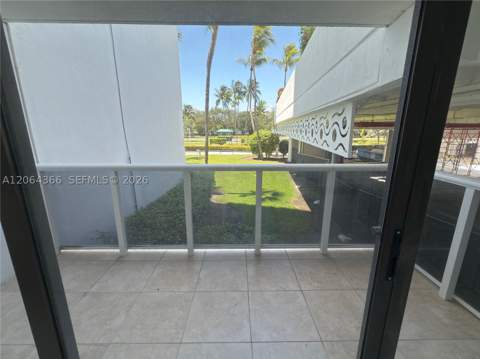3675 N Country Club Dr 109, Aventura FL - photo 12 of 29
