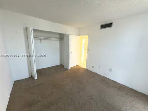 3675 N Country Club Dr 109, Aventura FL - photo 14 of 29