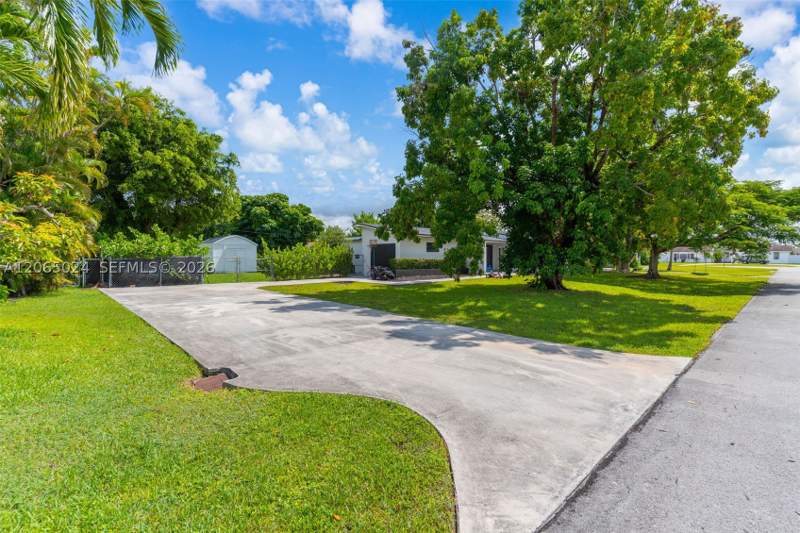 3 bedroom SingleFamilyResidence at 11243 SW 174th Ter, Green Hills Sec 6, Miami — photo 3