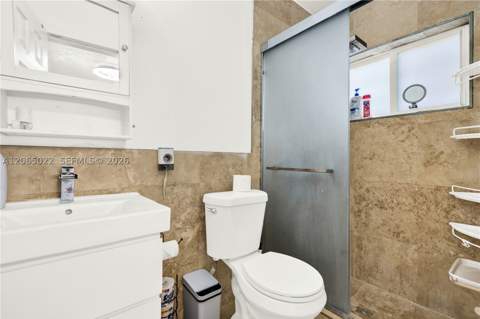 10100 Nicaragua Dr, Cutler Bay FL - photo 19 of 32