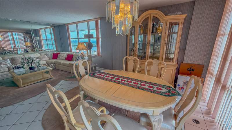2 bedroom Condominium at 230 174th St 2412, Winston Tower 300 Condo, Sunny Isles Beach — photo 3