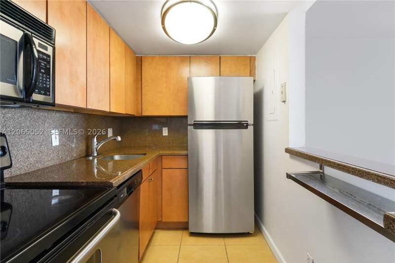 1 bedroom Condominium at 770 Claughton Island Dr 808, Isola Condo, Miami — photo 3