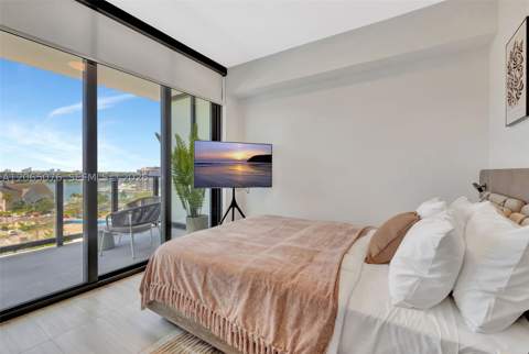 580 72nd St 808, Miami Beach FL - photo 15 of 17