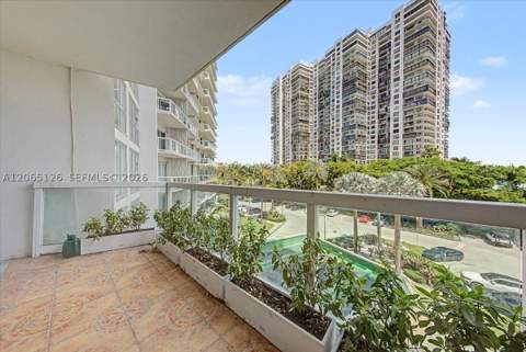 2451 Brickell Ave 4F, Miami FL - photo 13 of 33