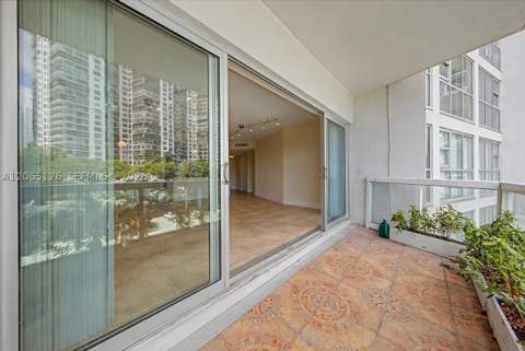 2451 Brickell Ave 4F, Miami FL - photo 14 of 33