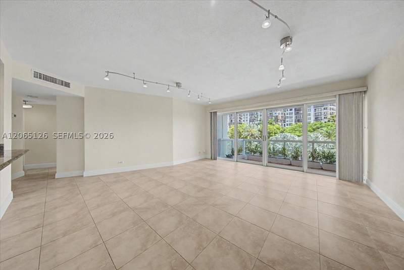 1 bedroom Condominium at 2451 Brickell Ave 4F, Brickell Townhouse Condo, Miami — photo 5