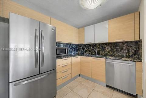 2451 Brickell Ave 4F, Miami FL - photo 7 of 33