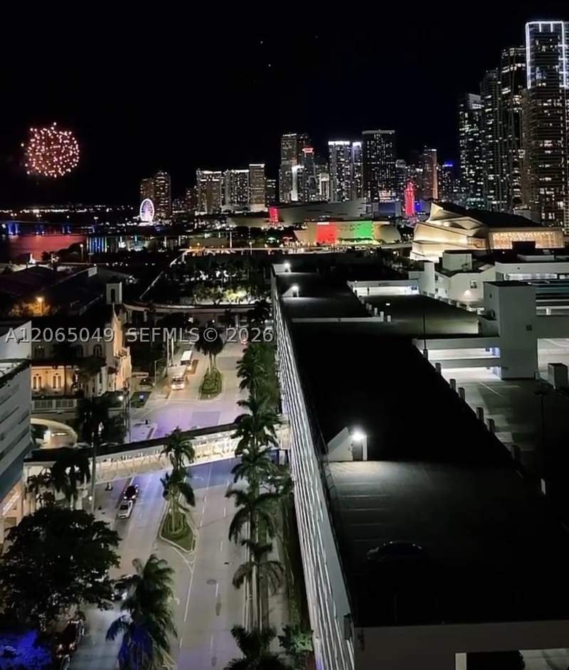 1 bedroom Condominium at 1750 N Bayshore Dr 2010, Opera Tower Condo, Miami — photo 4