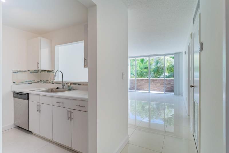 1 bedroom Condominium at 2160 SW 16th Avenue 317, Coral Way Gardens Condo, Miami — photo 4
