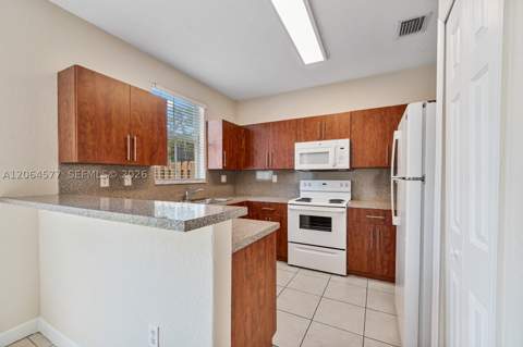 1427 SE 25th Ave, Homestead FL - photo 13 of 33