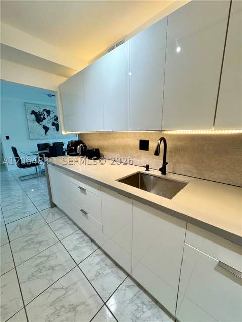 300 Bayview Dr 1603, Sunny Isles Beach FL - photo 11 of 24