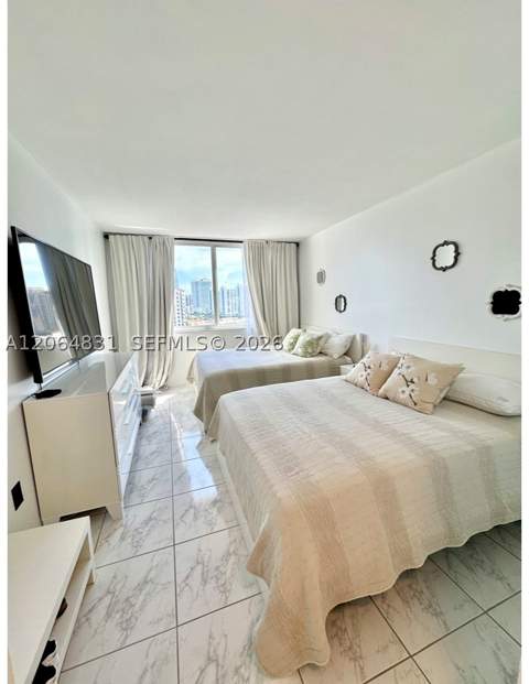 300 Bayview Dr 1603, Sunny Isles Beach FL - photo 17 of 24