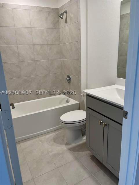 2435 SE 11th St, Homestead FL - photo 11 of 12