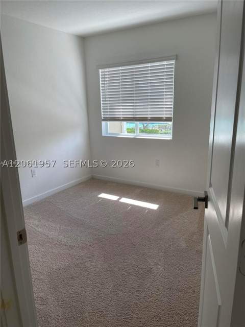 2435 SE 11th St, Homestead FL - photo 9 of 12