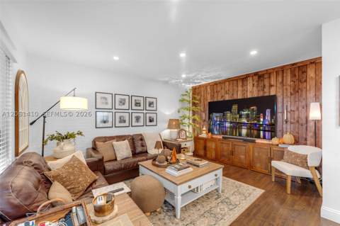 1050 NW 129th Ave, Miami FL - photo 11 of 34