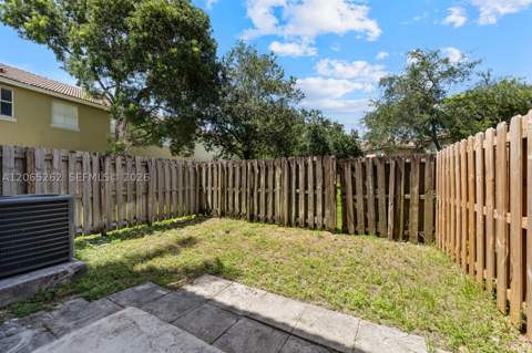 2531 SE 15th Ct, Homestead FL - photo 12 of 33