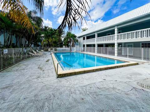 17255 SW 95th Ave 161, Palmetto Bay FL - photo 24 of 38