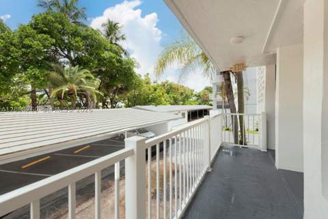10230 Collins Ave 101, Bal Harbour FL - photo 7 of 24