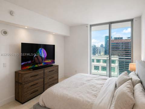 950 Brickell Bay Dr 3904, Miami FL - photo 11 of 46