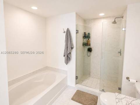 950 Brickell Bay Dr 3904, Miami FL - photo 16 of 46