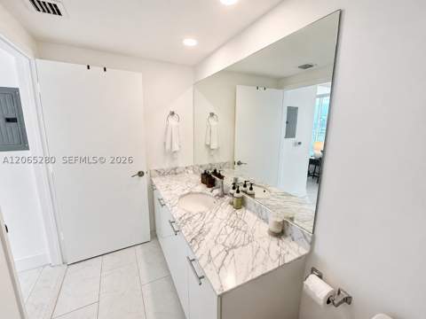 950 Brickell Bay Dr 3904, Miami FL - photo 20 of 46