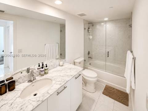 950 Brickell Bay Dr 3904, Miami FL - photo 21 of 46