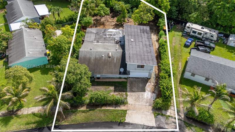6 bedroom SingleFamilyResidence at 155 SW 16th Ter, Avocado Villas, Homestead — photo 4