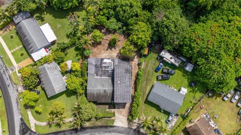 155 SW 16th Ter, Homestead FL - photo 9 of 10