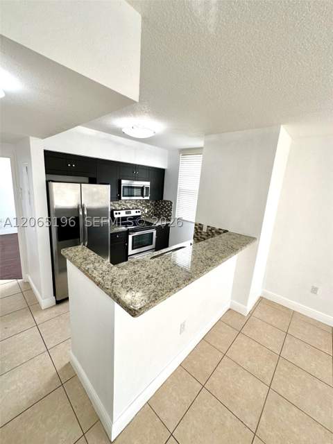 215 SW 42nd Ave 401, Miami FL - photo 6 of 26