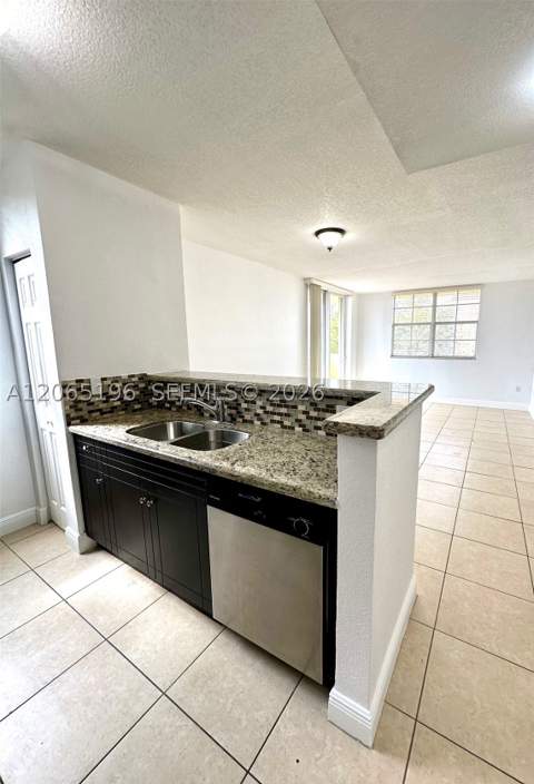 215 SW 42nd Ave 401, Miami FL - photo 7 of 26