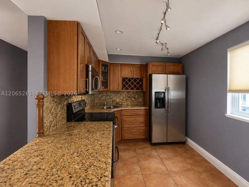 2 bedroom Condominium at 3601 NE 170th St 605, Bayview Point South Condo, North Miami Beach — photo 5