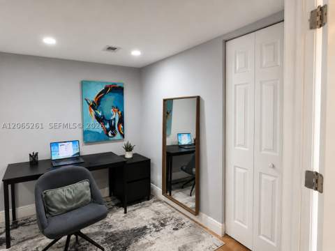 3601 NE 170th St 605, North Miami Beach FL - photo 8 of 15